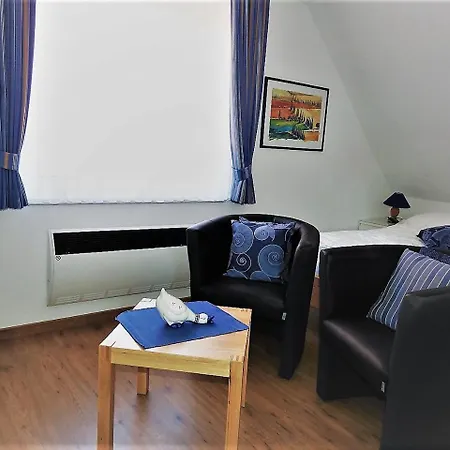 Apartment Mit Wohlfuhlgarten D 17 *