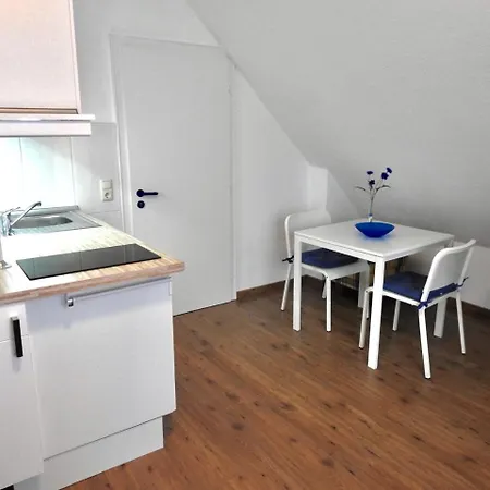Apartment Mit Wohlfuhlgarten D 17 *